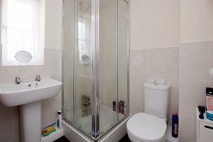 Ensuite- click for photo gallery